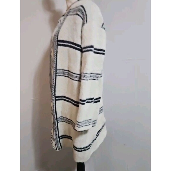 SOLITAIRE Open Cardigan Cozy Striped Duster Tribal Aztec Solitaire, womens Large - Picture 2 of 6